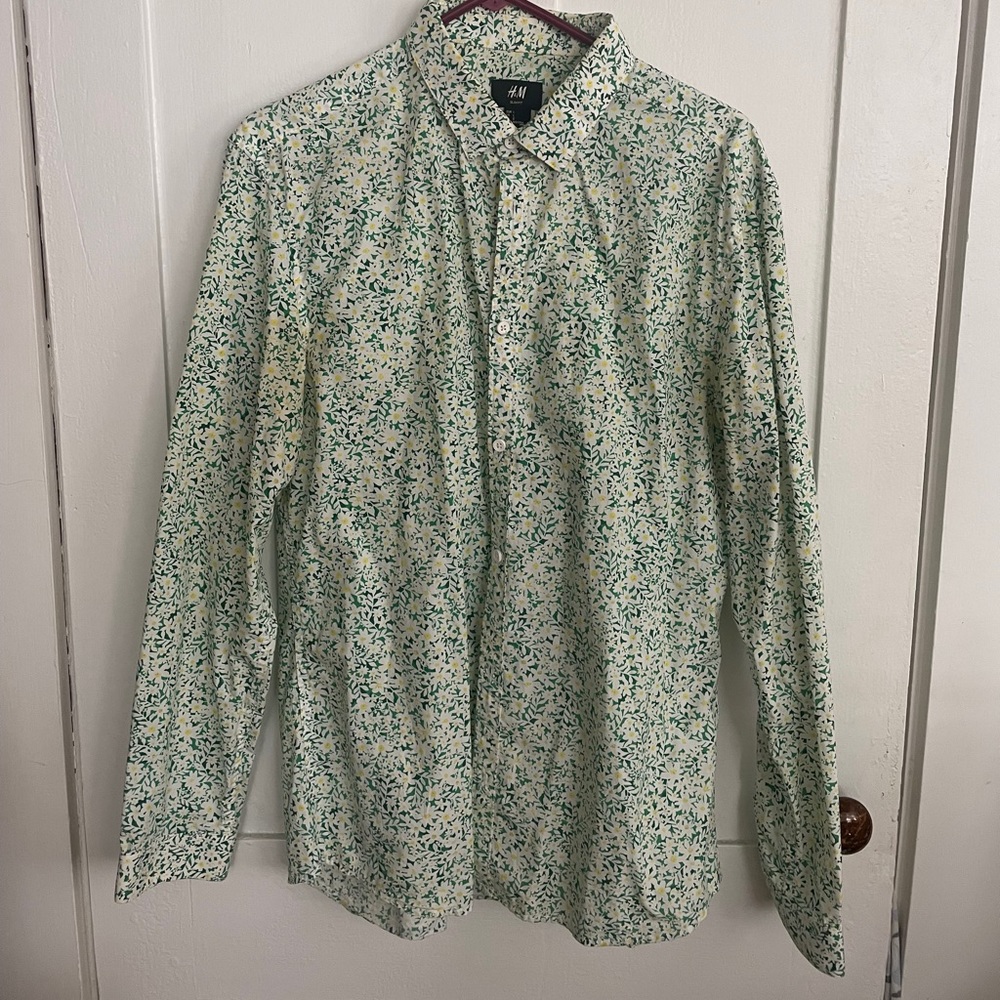 60s Style Flower Print Button Down